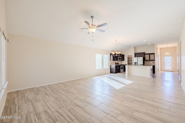 Building Photo - 1040 Indigo Sky St