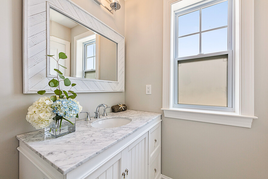 Master Bathroom - 968 Mill Creek Rd