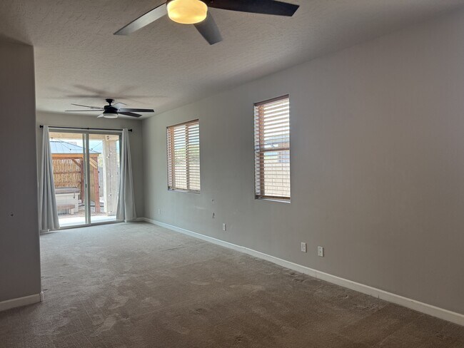 Building Photo - 343 Armitage Way