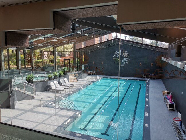 Building Photo - 4 Martine Ave