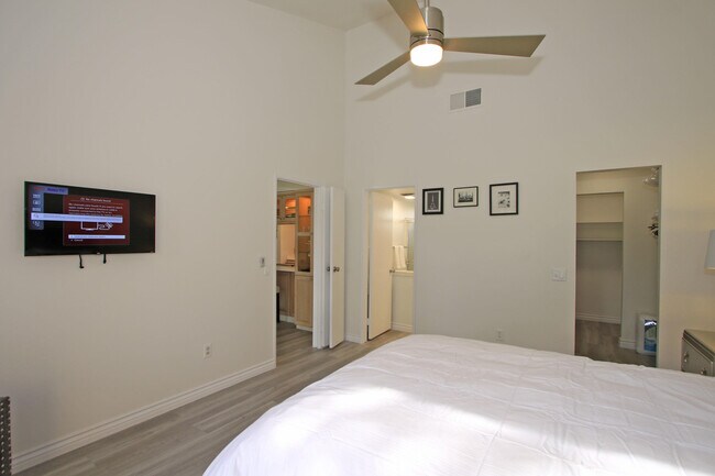 Building Photo - 40128 Baltusrol Cir