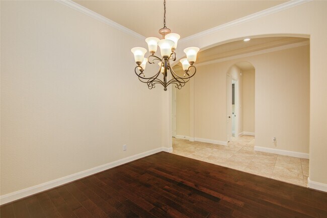 Building Photo - 27330 Aspen Falls Ln