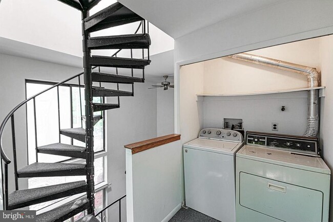 Building Photo - 4118 Baltimore Ave