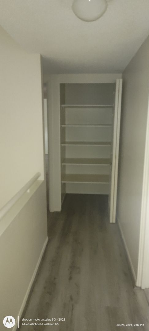 Building Photo - Beautiful 4 bed/ 2 bath/ 2 parking In Kaneohe