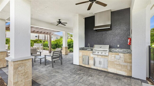 Building Photo - 8865 Daybreak St