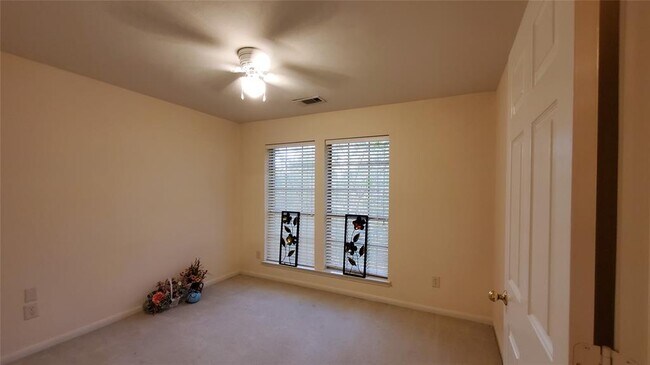 Building Photo - 14043 Fairwood Breeze