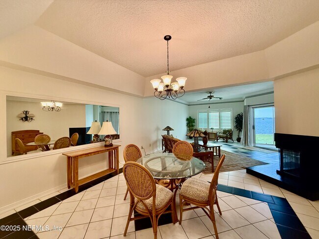 Building Photo - 2099 Winterbourne N
