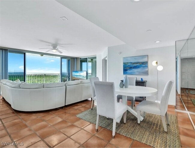 Building Photo - 6361 Pelican Bay Blvd