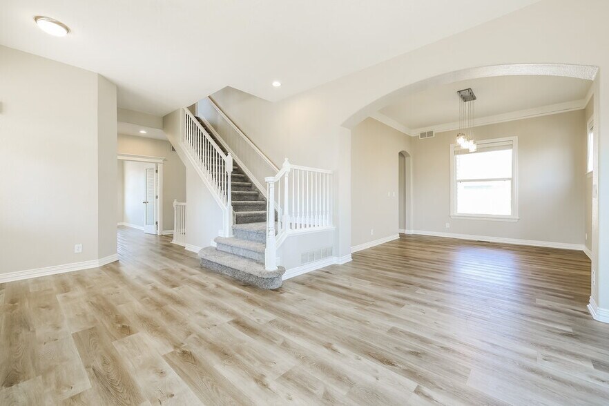 Building Photo - 10903 Belle Creek Blvd