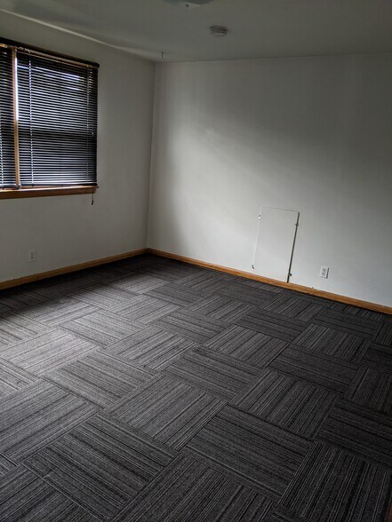 Building Photo - 5711 N 97th St