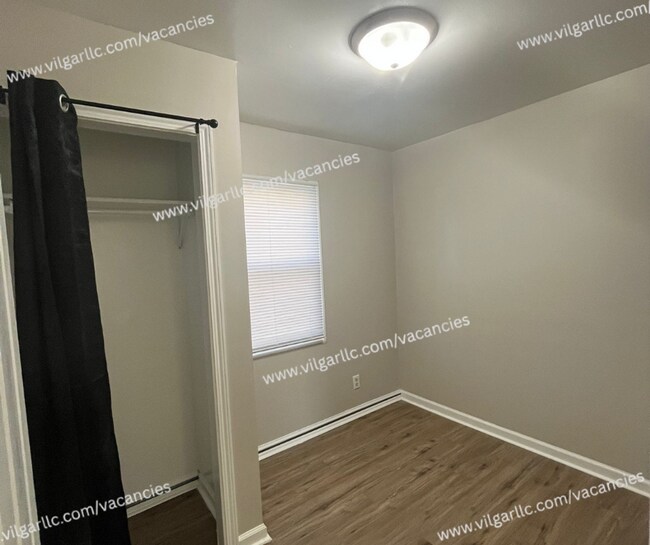 Building Photo - 3 Bedrooms • 1 Bathroom — Single-Family Home