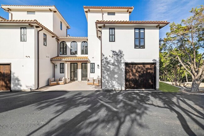 Building Photo - 2700 Bee Creek Rd