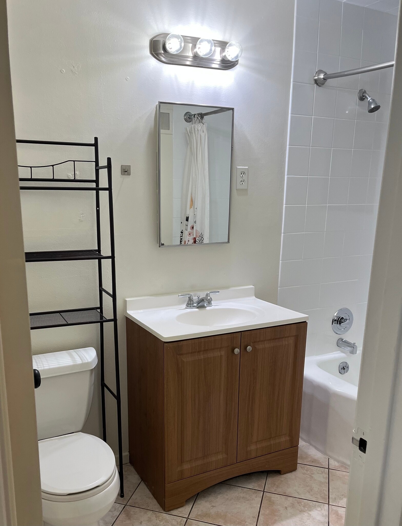 Bathroom - 1931 33rd St