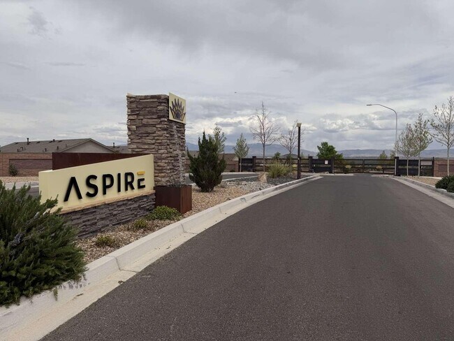 Building Photo - 10652 Aspiration Ln SW
