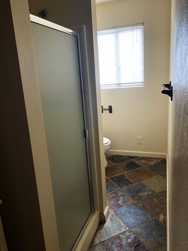 Building Photo - 8680 Star Ln
