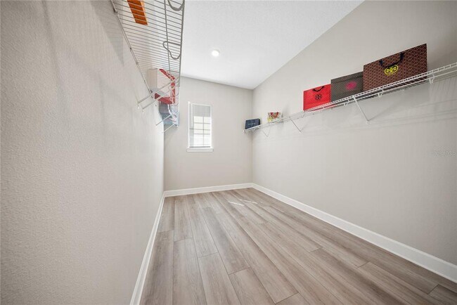 Building Photo - 10199 Brocksport Cir