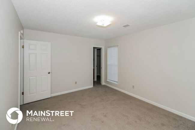 Building Photo - 2563 Country Trail Dr