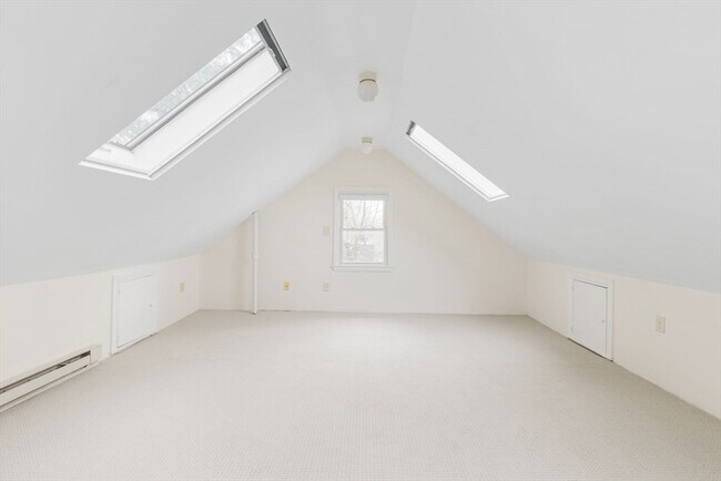 Building Photo - 29 Sherman St