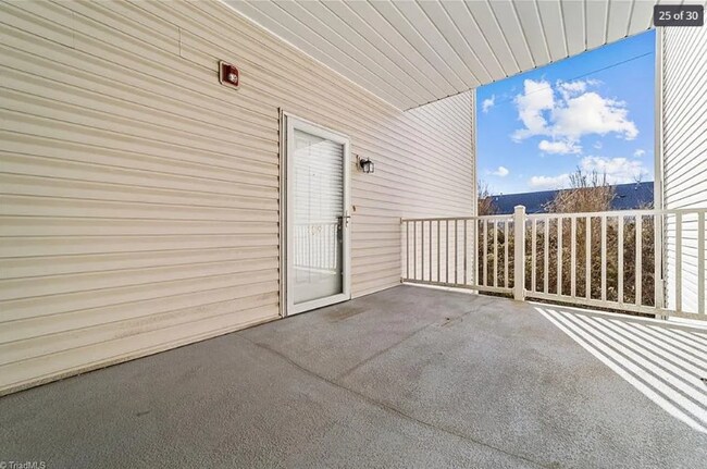Building Photo - 3015 Winston Dr