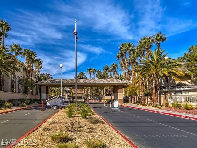 Building Photo - 7119 S Durango Dr
