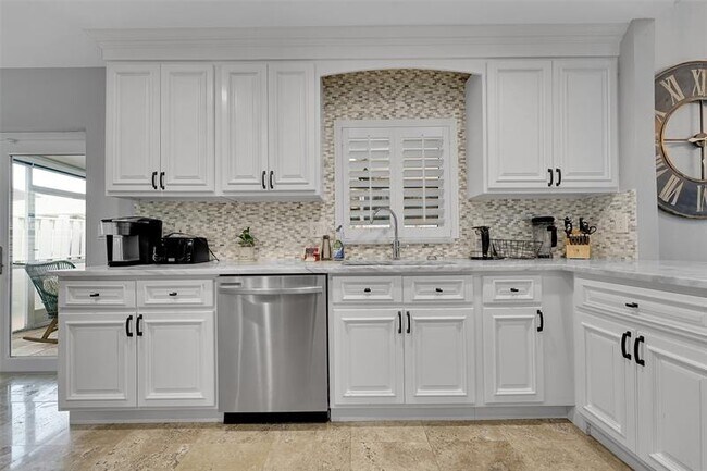 Building Photo - 3588 Sahara Springs Blvd