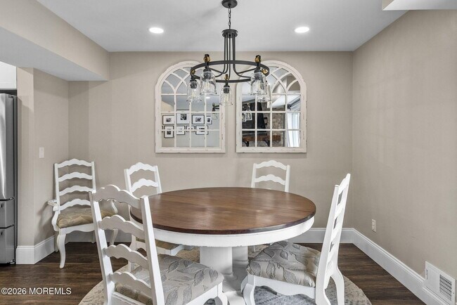 Building Photo - 19 Rambling Meadow Ct