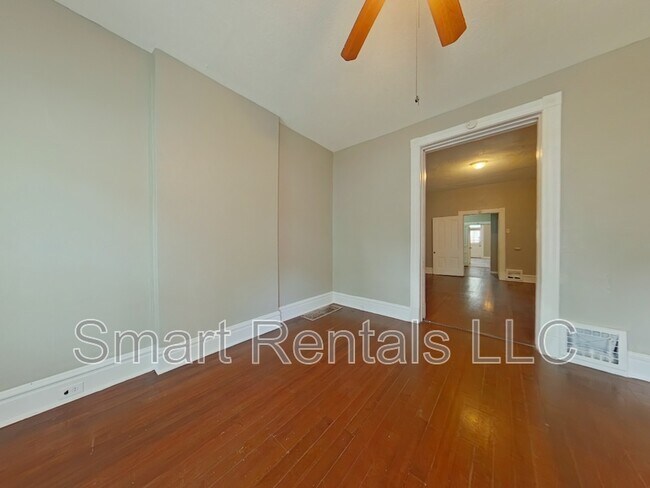 Building Photo - 2711 Keokuk St