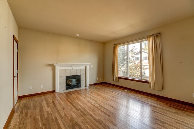 Building Photo - Spacious Bothell Home for Rent!
