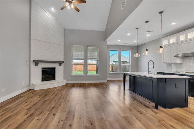 Building Photo - 14924 Nightmist Rd