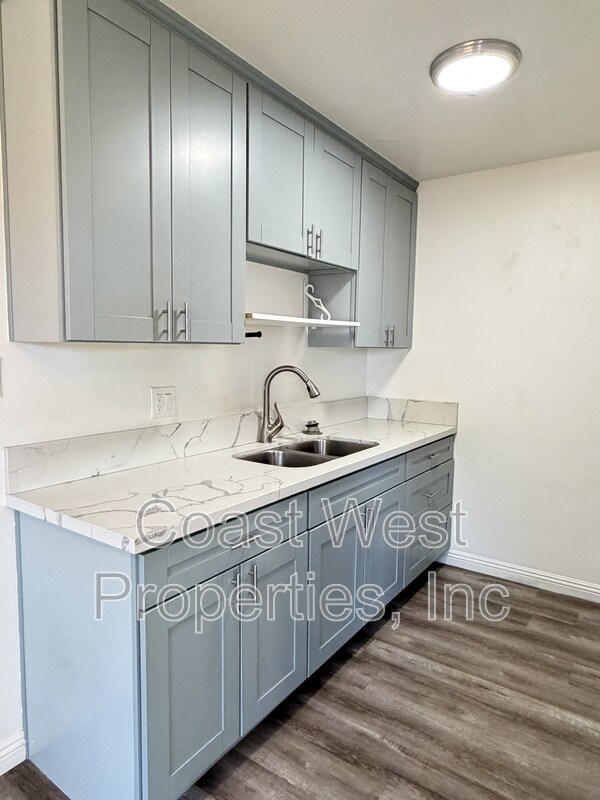 Building Photo - 1618 1/2 Reed Avenue