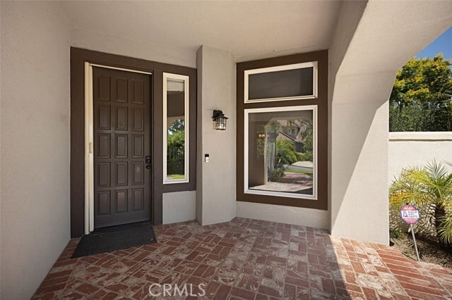 Building Photo - 28 Lawnridge
