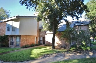 Building Photo - 132 E Xanthisma Ave