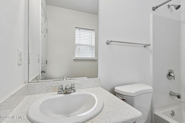 Building Photo - 15929 Hutton Ln