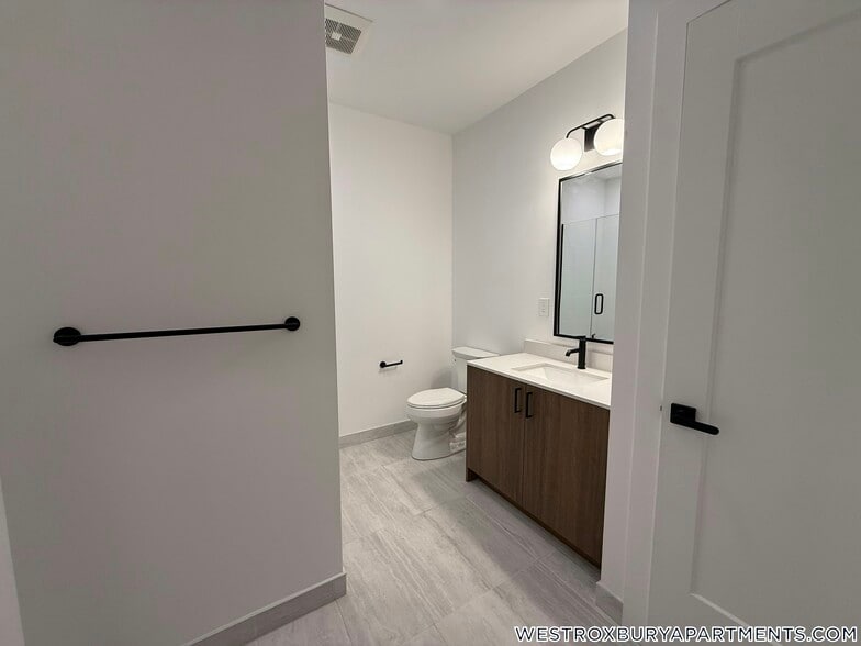 Building Photo - 199 Gardner St