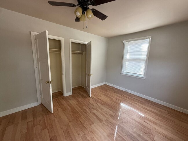 Building Photo - 124 Stadium St SW