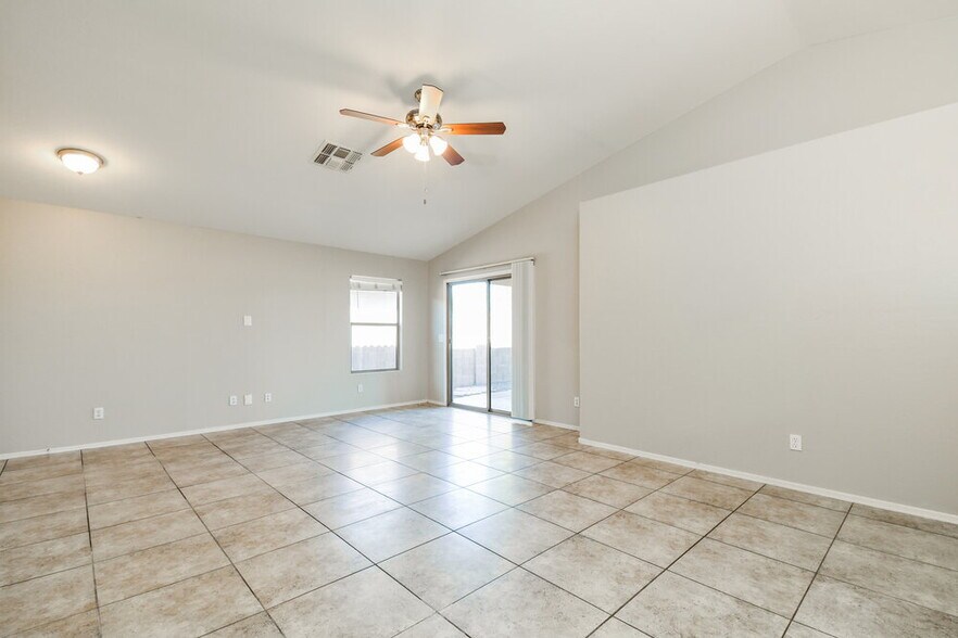 Building Photo - 3879 S Conestoga Rd