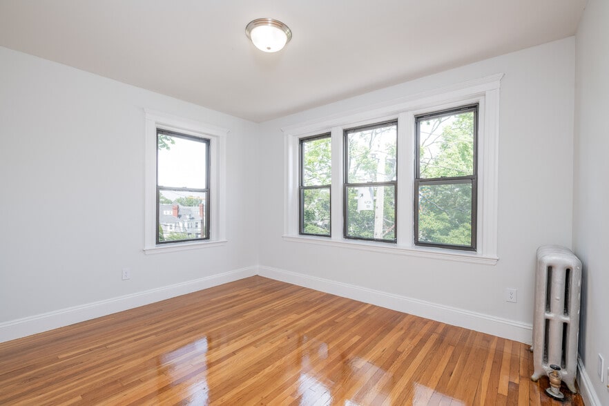 Building Photo - 16 Elko St