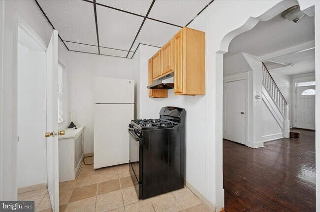 Building Photo - 5753 Hunter St