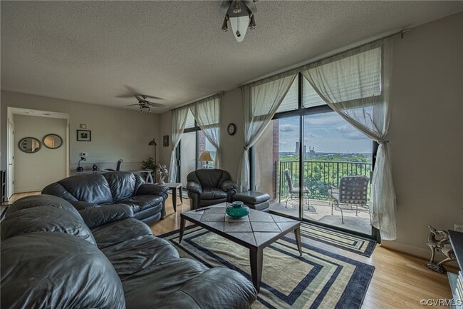 Building Photo - 1101 Haxall Point