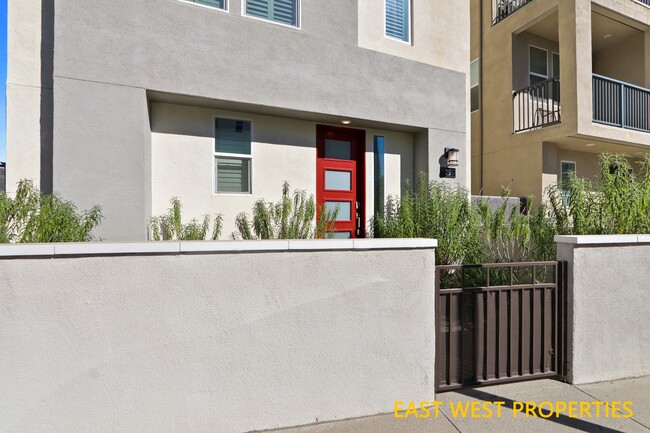 Building Photo - 25 Stetson St