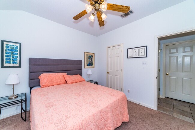 Building Photo - FURNISHED OAKWELL FARMS SINGLE-STORY