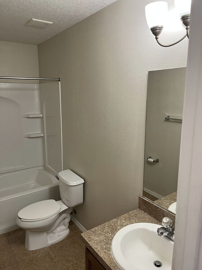Building Photo - Single family home with lawncare included