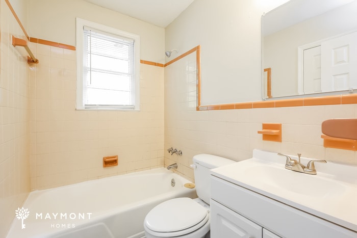 Building Photo - 490 Barnwell Rd