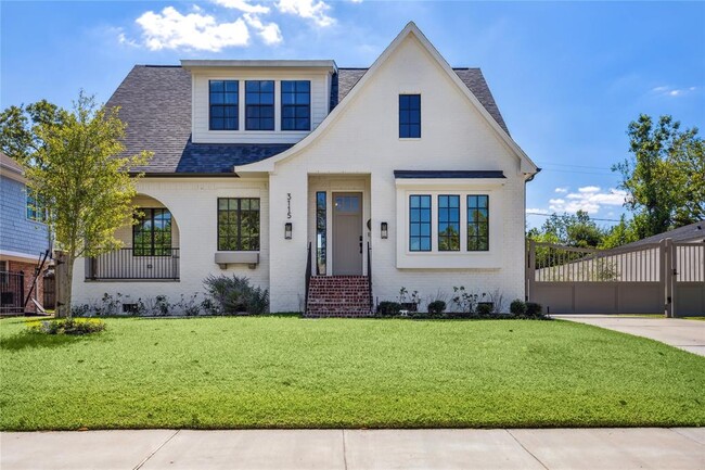 Building Photo - 3115 Castlewood St