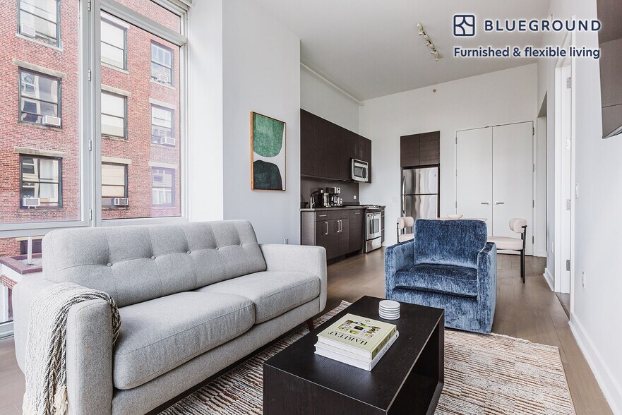 Building Photo - 309 5th Ave