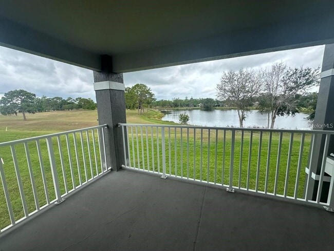 Building Photo - 13929 Fairway Island Dr
