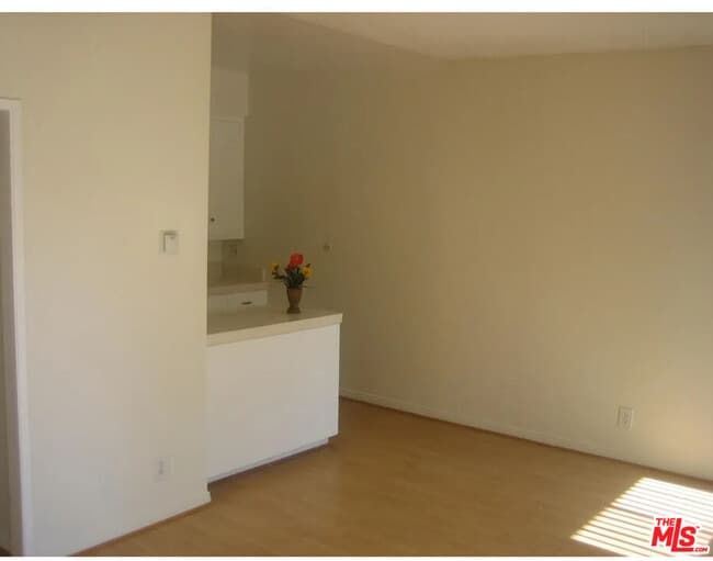 Building Photo - 14435 Tiara St