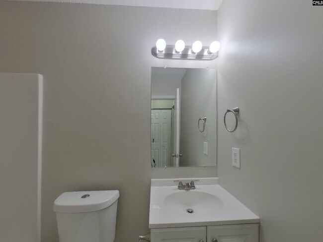 Building Photo - 208 Denby Cir