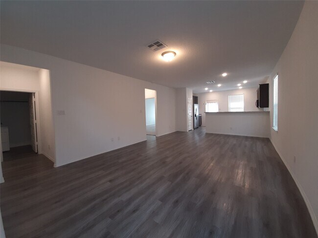 Building Photo - 16568 Moss Ln