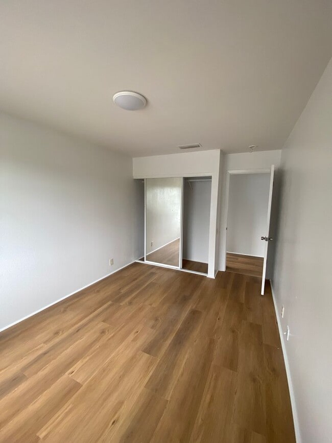 Building Photo - Updated 3 Bedroom, 2 Bath Pet Friendly Home with a Garage, Yard, and Central AC